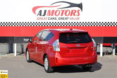 2013 Toyota Prius - Thumbnail