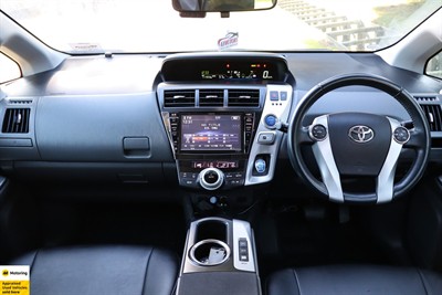 2013 Toyota Prius - Thumbnail