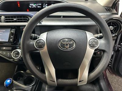 2015 Toyota Aqua - Thumbnail
