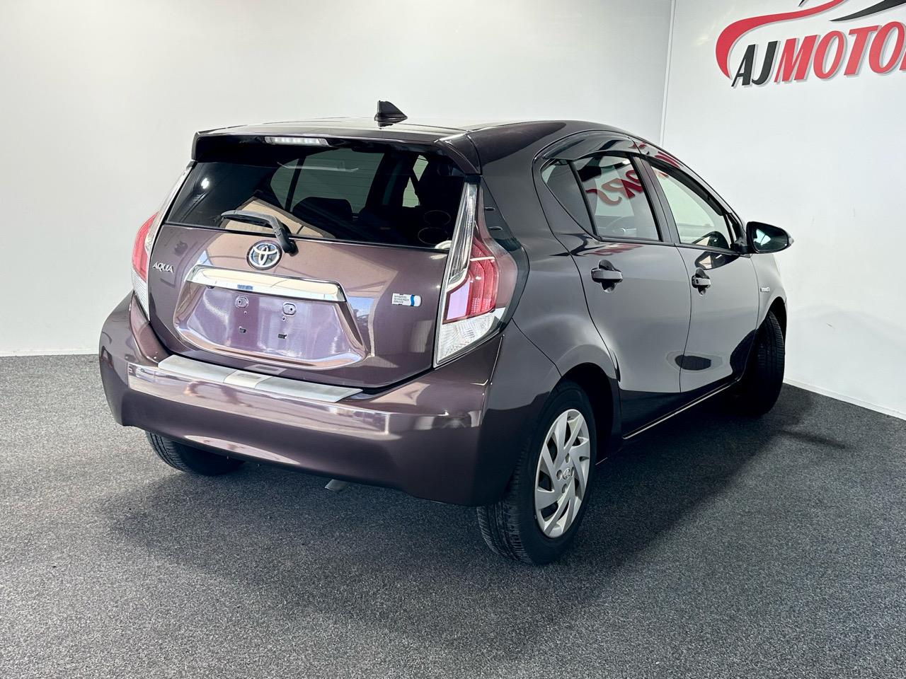 2015 Toyota Aqua