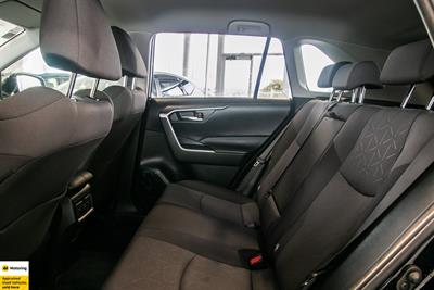 2023 Toyota RAV4 - Thumbnail