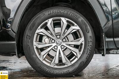 2023 Toyota RAV4 - Thumbnail