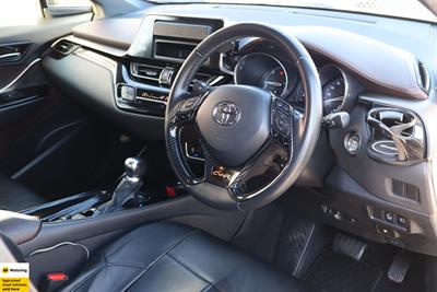 2018 Toyota C-HR - Thumbnail