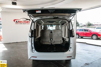 2015 Toyota Vellfire - Thumbnail