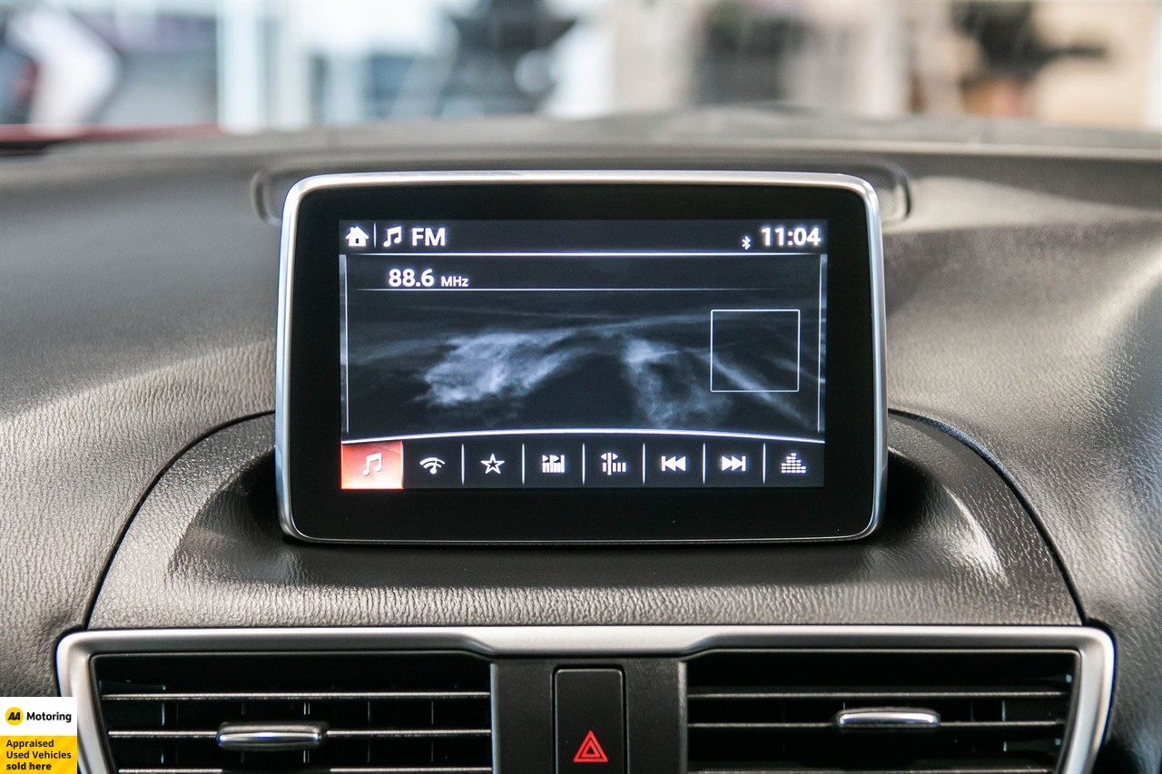 2014 Mazda Axela