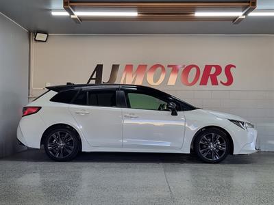 2020 Toyota Corolla - Thumbnail