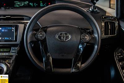 2012 Toyota Prius - Thumbnail