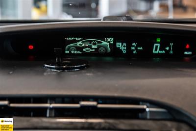 2012 Toyota Prius - Thumbnail