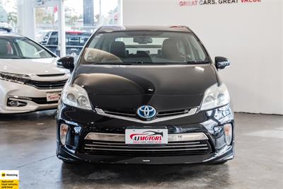 2012 Toyota Prius - Thumbnail
