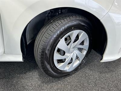 2020 Toyota Yaris - Thumbnail