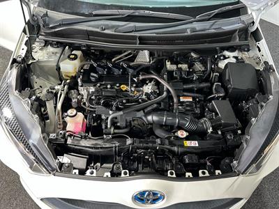 2020 Toyota Yaris - Thumbnail