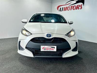 2020 Toyota Yaris - Thumbnail