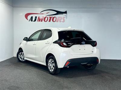 2020 Toyota Yaris - Thumbnail