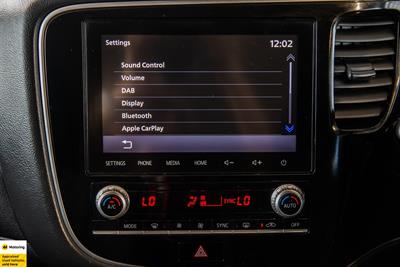 2020 Mitsubishi Outlander - Thumbnail