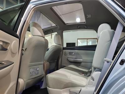 2012 Toyota Prius - Thumbnail