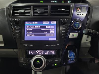 2012 Toyota Prius - Thumbnail