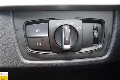 2012 BMW 320i - Thumbnail