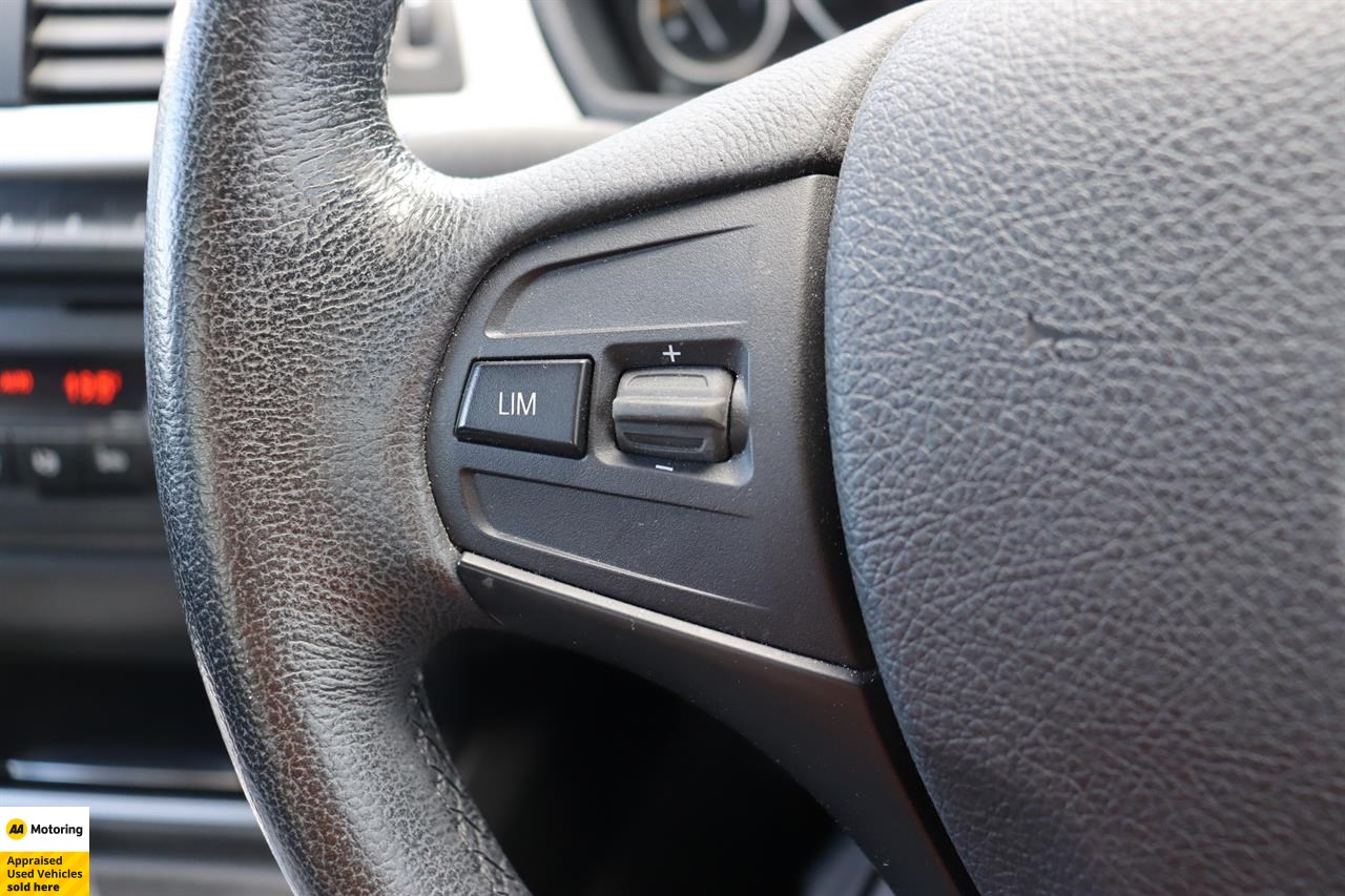 2012 BMW 320i