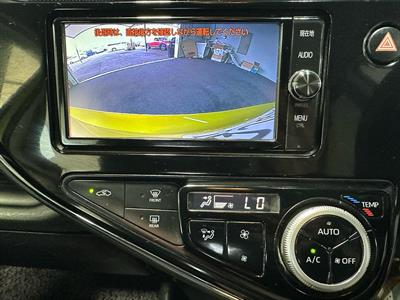 2017 Toyota Aqua - Thumbnail