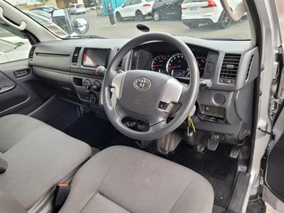 2019 Toyota Hiace - Thumbnail