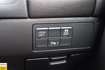 2017 Mazda Atenza - Thumbnail