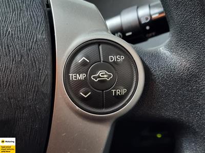 2012 Toyota Prius - Thumbnail