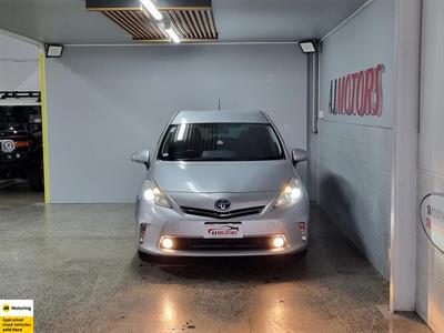 2012 Toyota Prius - Thumbnail