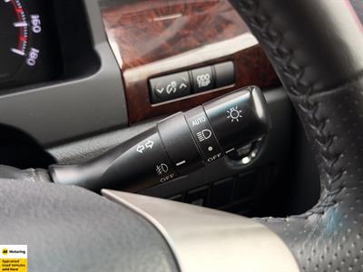 2012 Toyota Vellfire - Thumbnail
