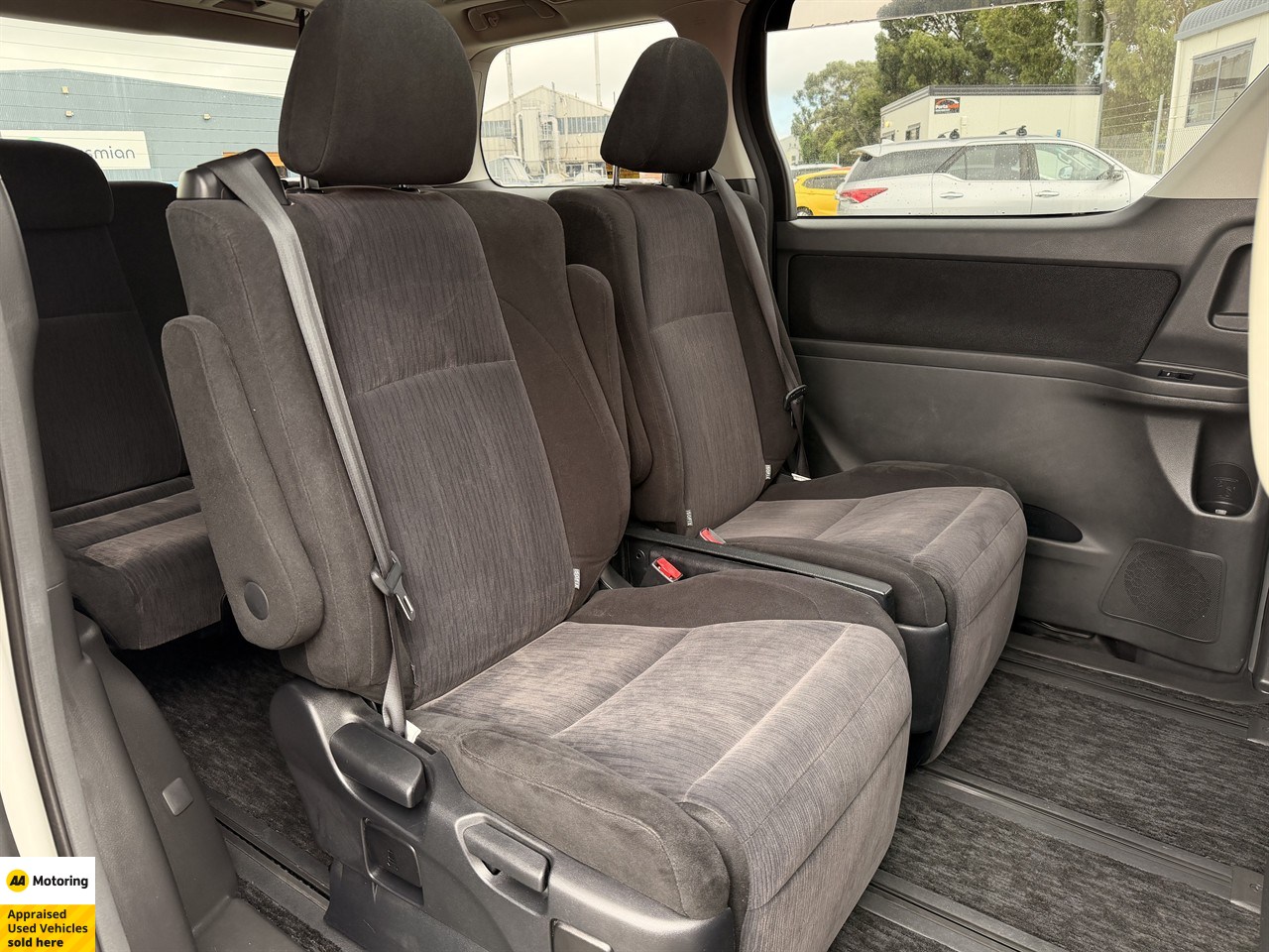 2012 Toyota Vellfire