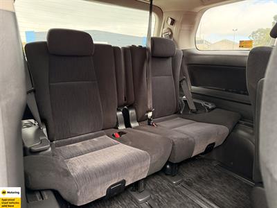 2012 Toyota Vellfire - Thumbnail