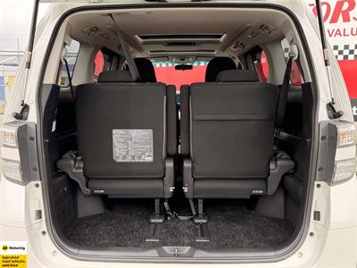 2012 Toyota Vellfire - Thumbnail