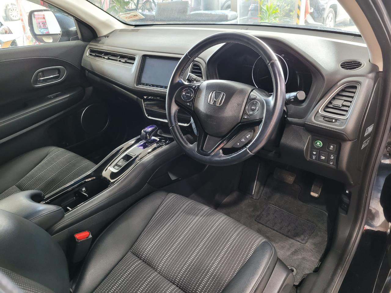 2016 Honda VEZEL HYBRID