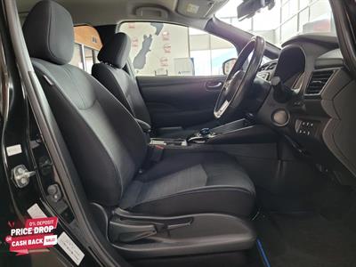 2017 Nissan Leaf - Thumbnail