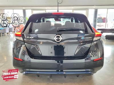 2017 Nissan Leaf - Thumbnail