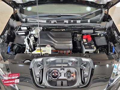 2017 Nissan Leaf - Thumbnail