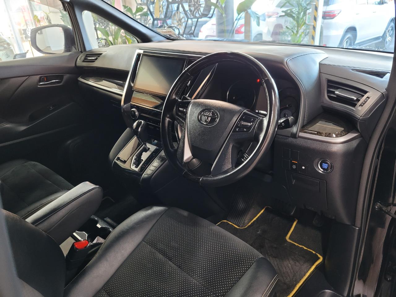 2016 Toyota Vellfire