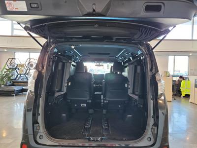 2016 Toyota Vellfire - Thumbnail