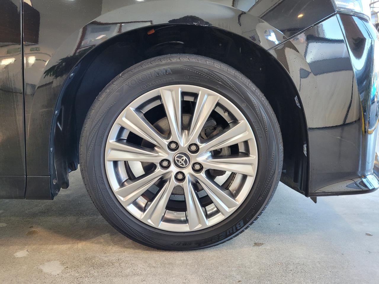 2016 Toyota Vellfire