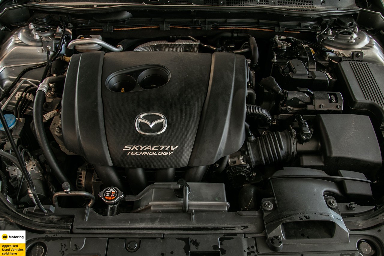 2014 Mazda Atenza