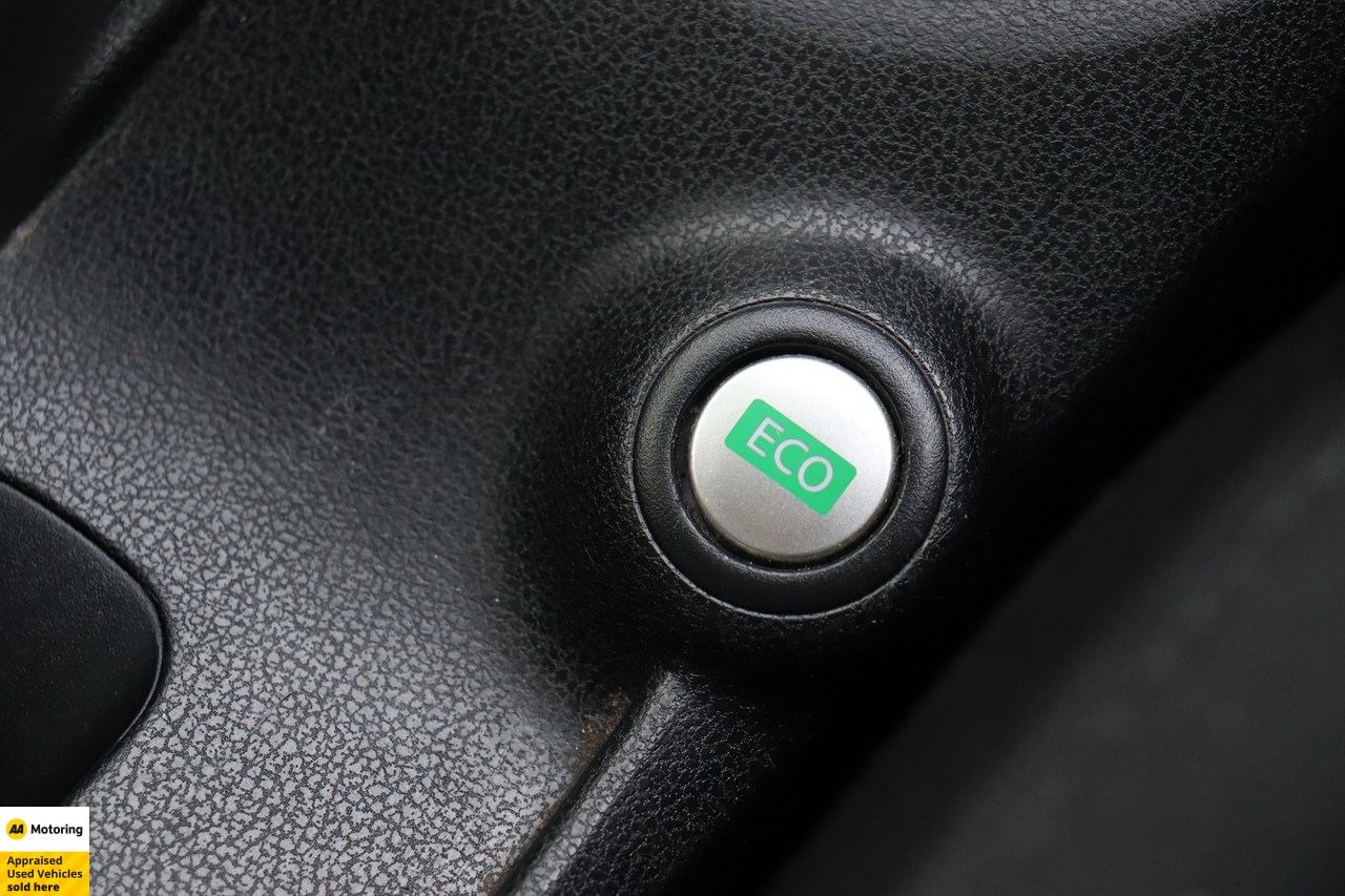 2014 Nissan Note