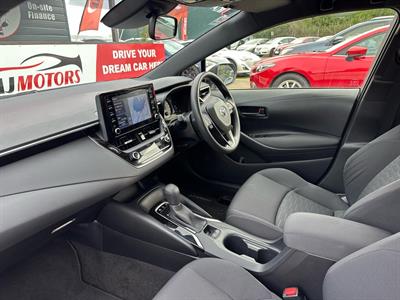 2018 Toyota Corolla - Thumbnail