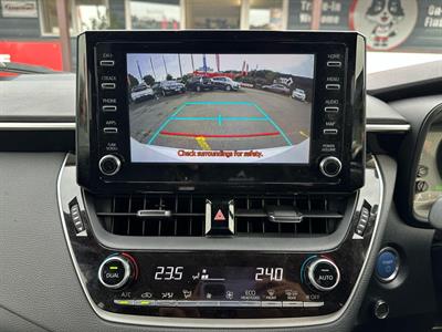 2018 Toyota Corolla - Thumbnail