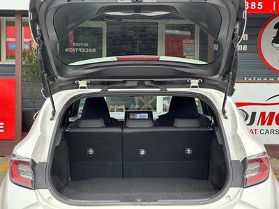 2018 Toyota Corolla - Thumbnail