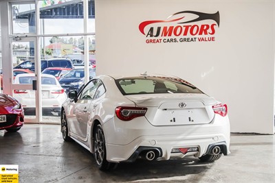 2013 Toyota 86 - Thumbnail