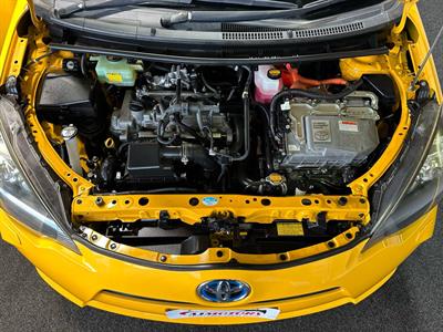 2014 Toyota Aqua - Thumbnail