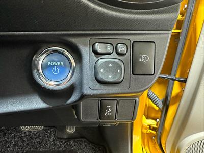 2014 Toyota Aqua - Thumbnail
