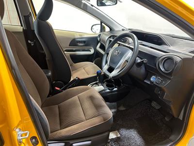 2014 Toyota Aqua - Thumbnail