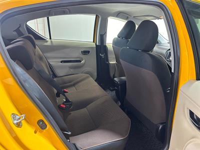2014 Toyota Aqua - Thumbnail