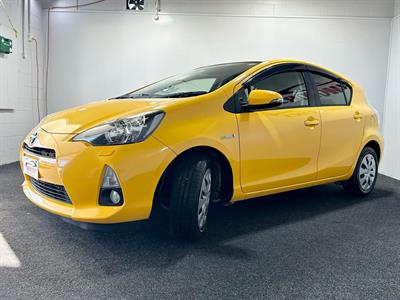2014 Toyota Aqua - Thumbnail