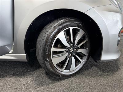 2019 Suzuki Swift - Thumbnail